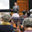 食料自給率を上げ、日本農業を守ろうと訴える田村氏＝２７日、大分県中津市