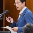 質問する田村貴昭議員＝５月21日、衆院厚労委