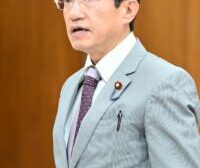 質問する田村貴昭議員＝５月２８日、衆院厚労委