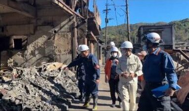 LINE_ALBUM_佐賀関火災現地調査20251122_251125_9