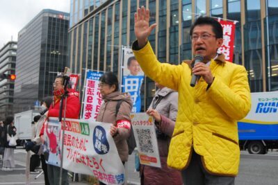 九州・沖縄比例での議席絶対確保に向け決意を述べる田村氏（右端）＝２０日、福岡市